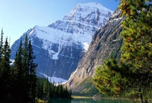 奥尔莫：我们引援做得比皇马更好，必须专注于我们自己的事情，奥尔莫踢什么位置